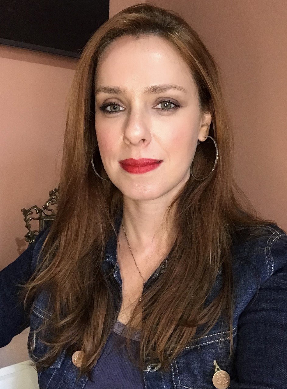 Dona de açaiteria